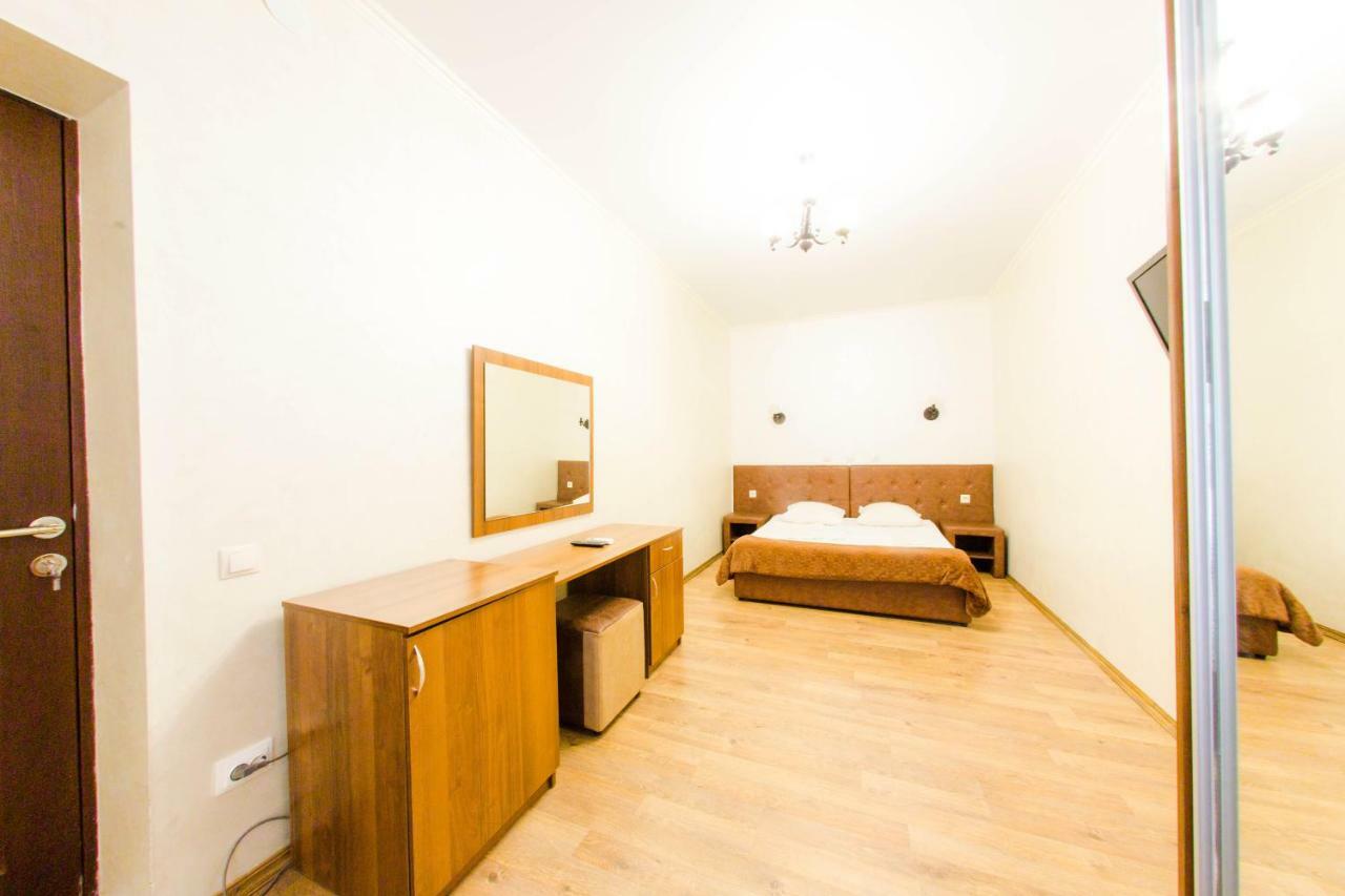 Pitsunda Hotel Eksteriør billede